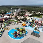 Mobile Linico Kamp alanı Biograd Na Moru