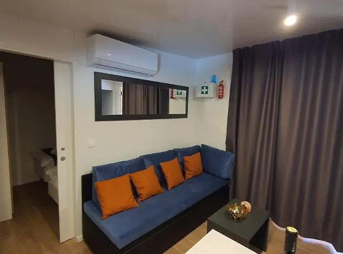 Mobile Linico Биоград-на-Мору