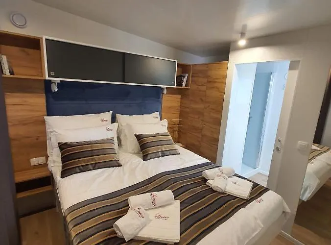 Кемпинг Mobile Linico Биоград-на-Мору