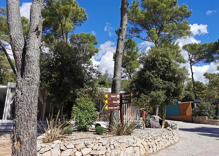 Mobile Linico Biograd Na Moru